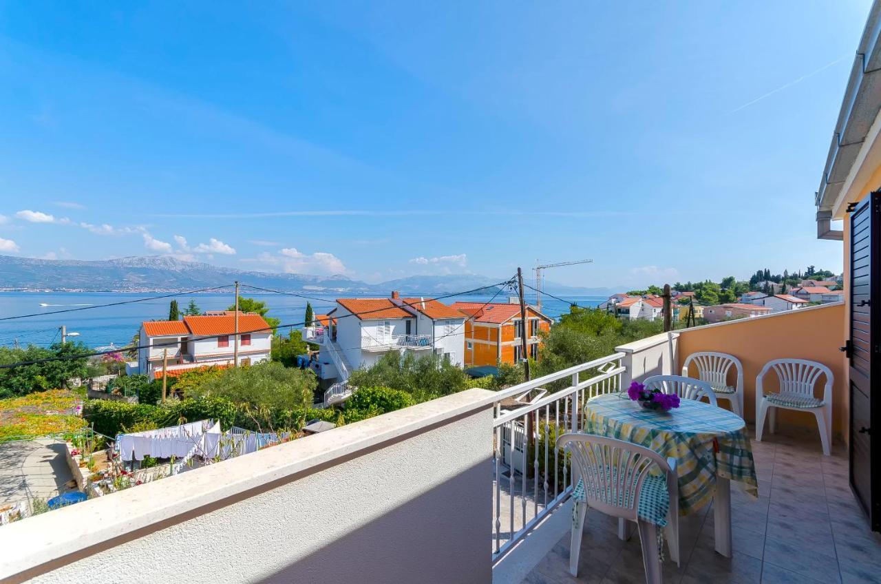 Apartments Milka Slatine Luaran gambar